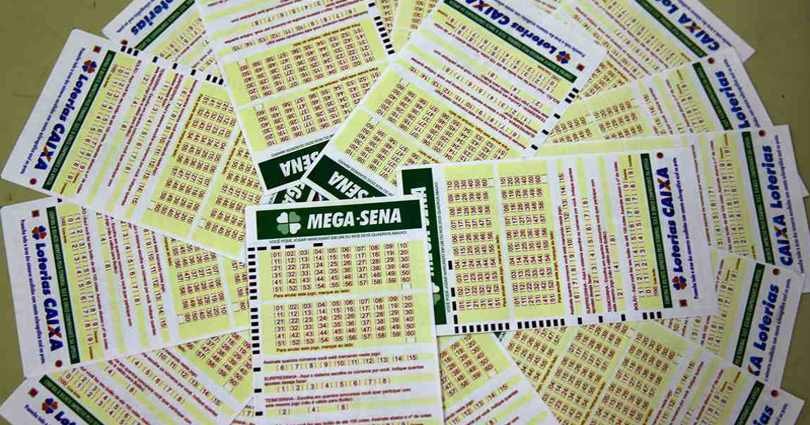 Mega-Sena acumula e chega a R$ 72 milhões; duas apostas de Naviraí levam mais de R$ 1 mil na quadra