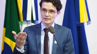 Franklin solicita informações sobre manutenção e concessão do transporte público de Dourados