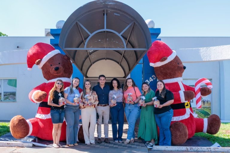 Prefeito Rodrigo Sacuno empossa novas professoras e reforça compromisso com a educação em Naviraí